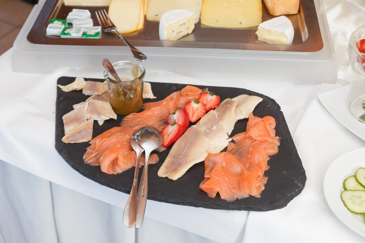 Hotel Restaurant Lindenhof 3*