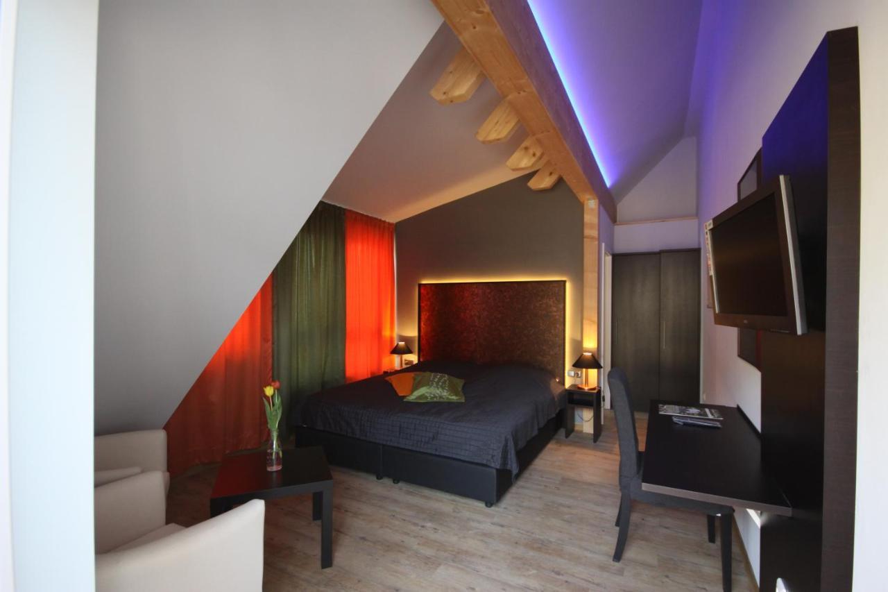 Hotel Restaurant Lindenhof 3*